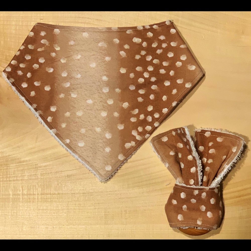 Rustic bibs and teethers - Picture 3 of 4